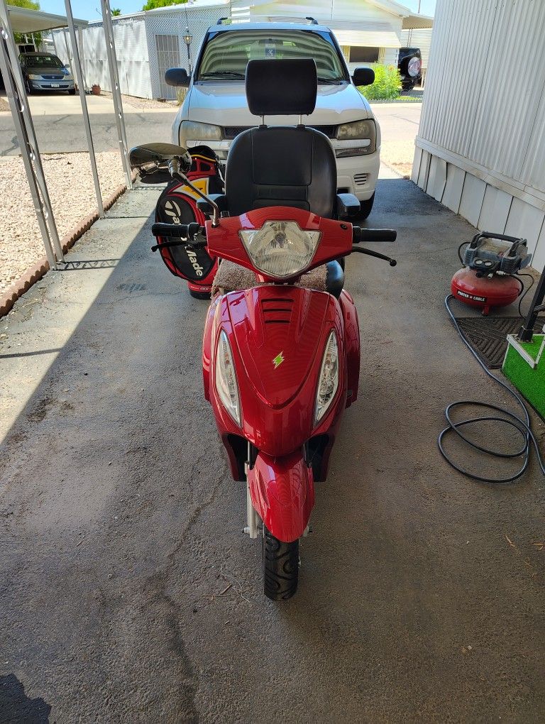 E WHEELS EW 36 SCOOTER