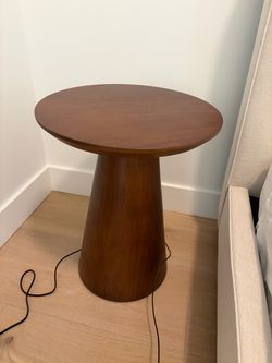 Round Bedside Table (Wooden)