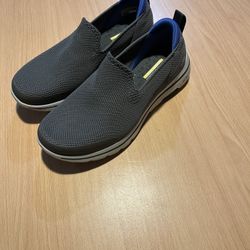 Skechers Women’s Slip-On Goga Mat Gray Walking Shoes (Size 7.5)