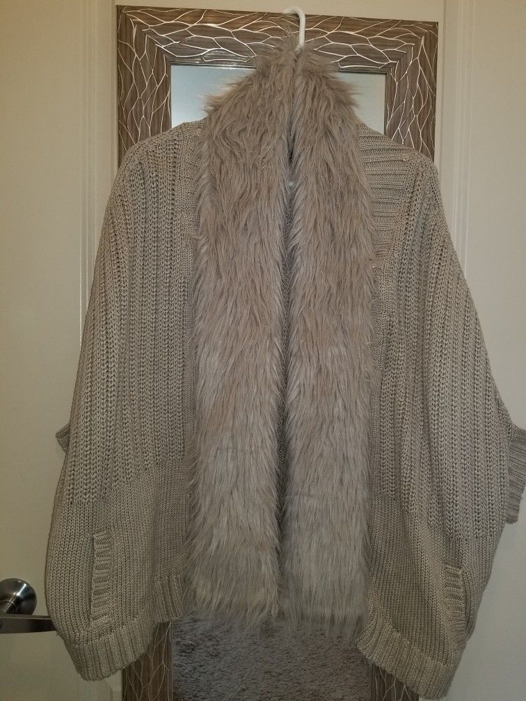 cardigan sweater with fur trim