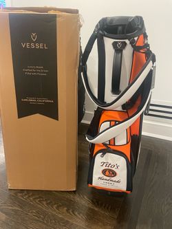 Tito’s vessel Golf bag