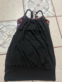 Lululemon active top with built in sports bra
