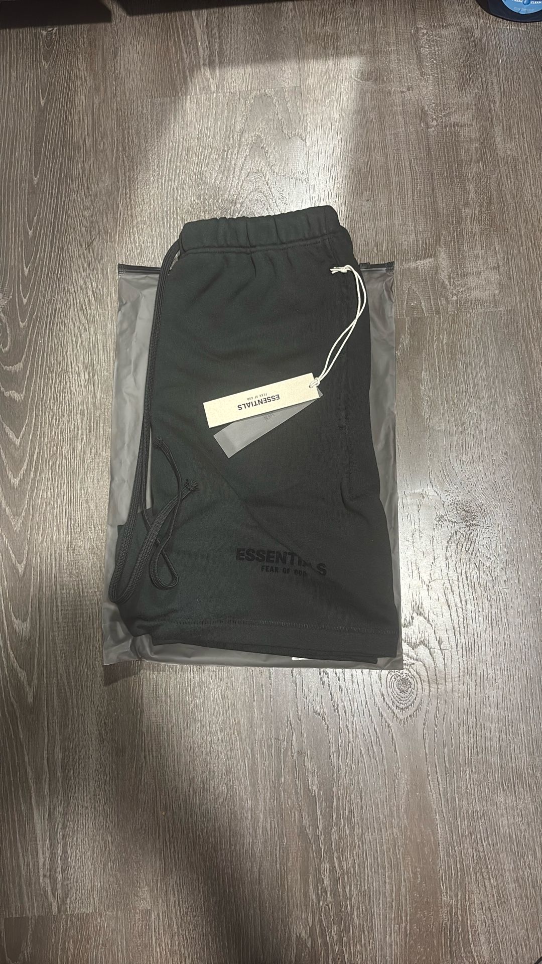 Ess Shorts