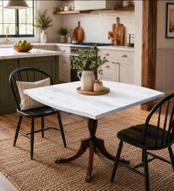 Vinage charm extendable table
