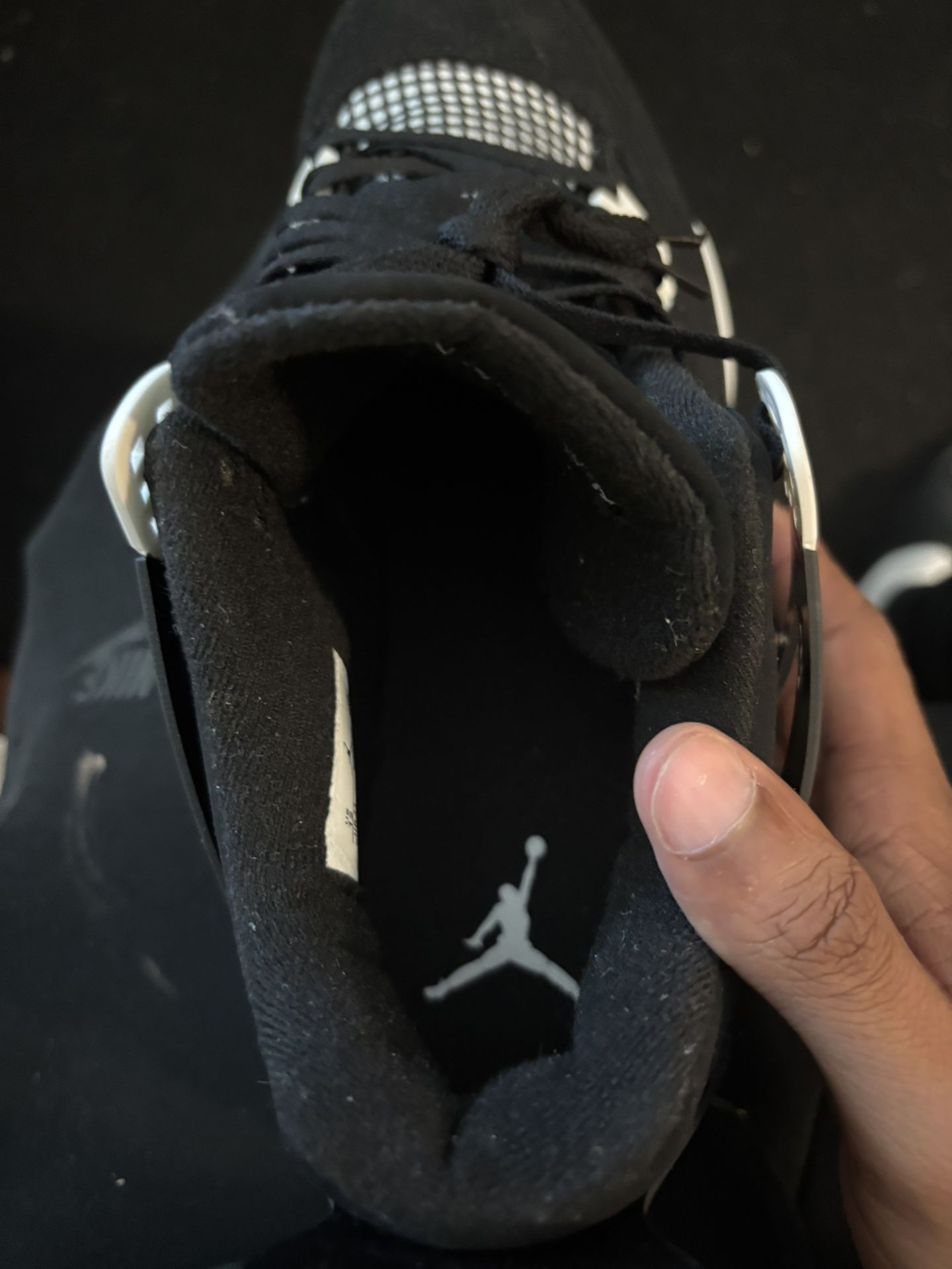 Jordan 4 White Thunders