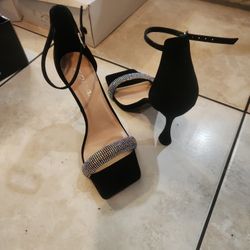 Size 6 ½ Womens Heels. No Box Not Used. 