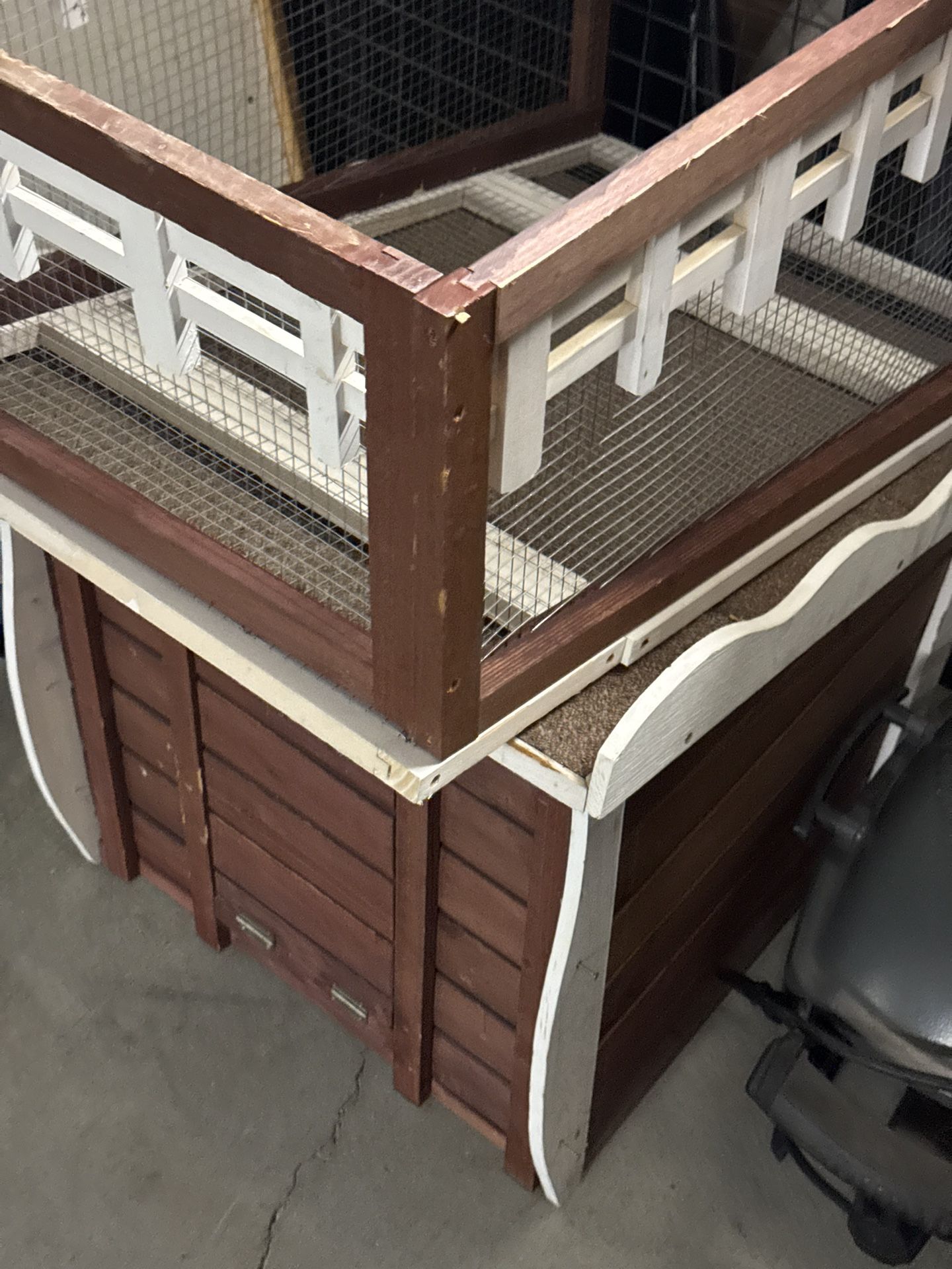 Mobile Wooden Chicken Pets House