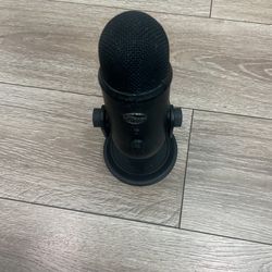 yeti microphone