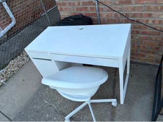 Free IKEA Desk
