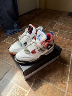 Jordan 4s