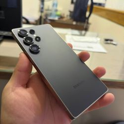 Samsung Galaxy S25 Ultra 5G 