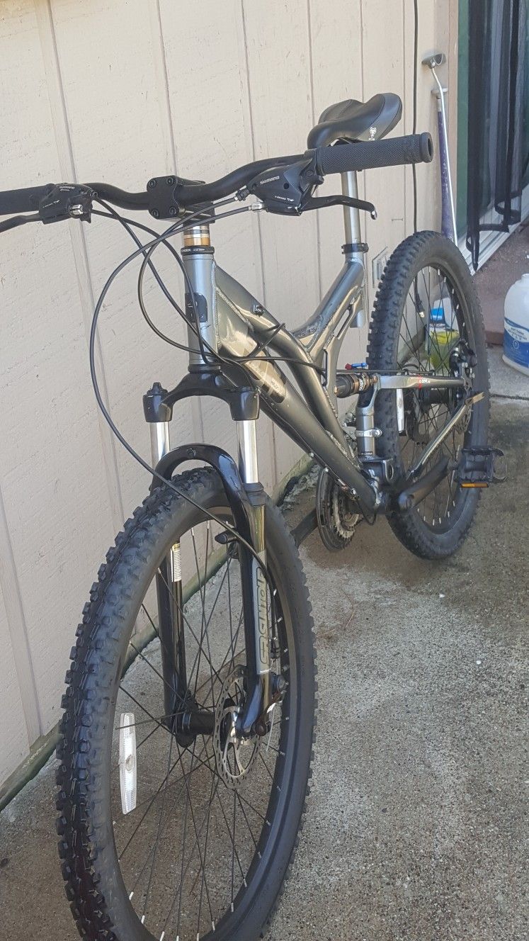 Shockwave xt920 mountain online bike