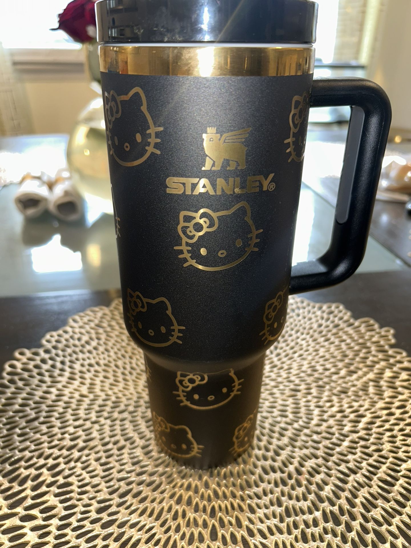 Hello Kitty Stanley