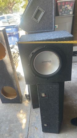 Kenwood 12 inch subwoofer in sealed box single
