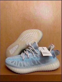 Adidas Yeezy Boost 350 V2 Mono Ice GW2869 Mens Size 5.5/6.5 Womens Brand New