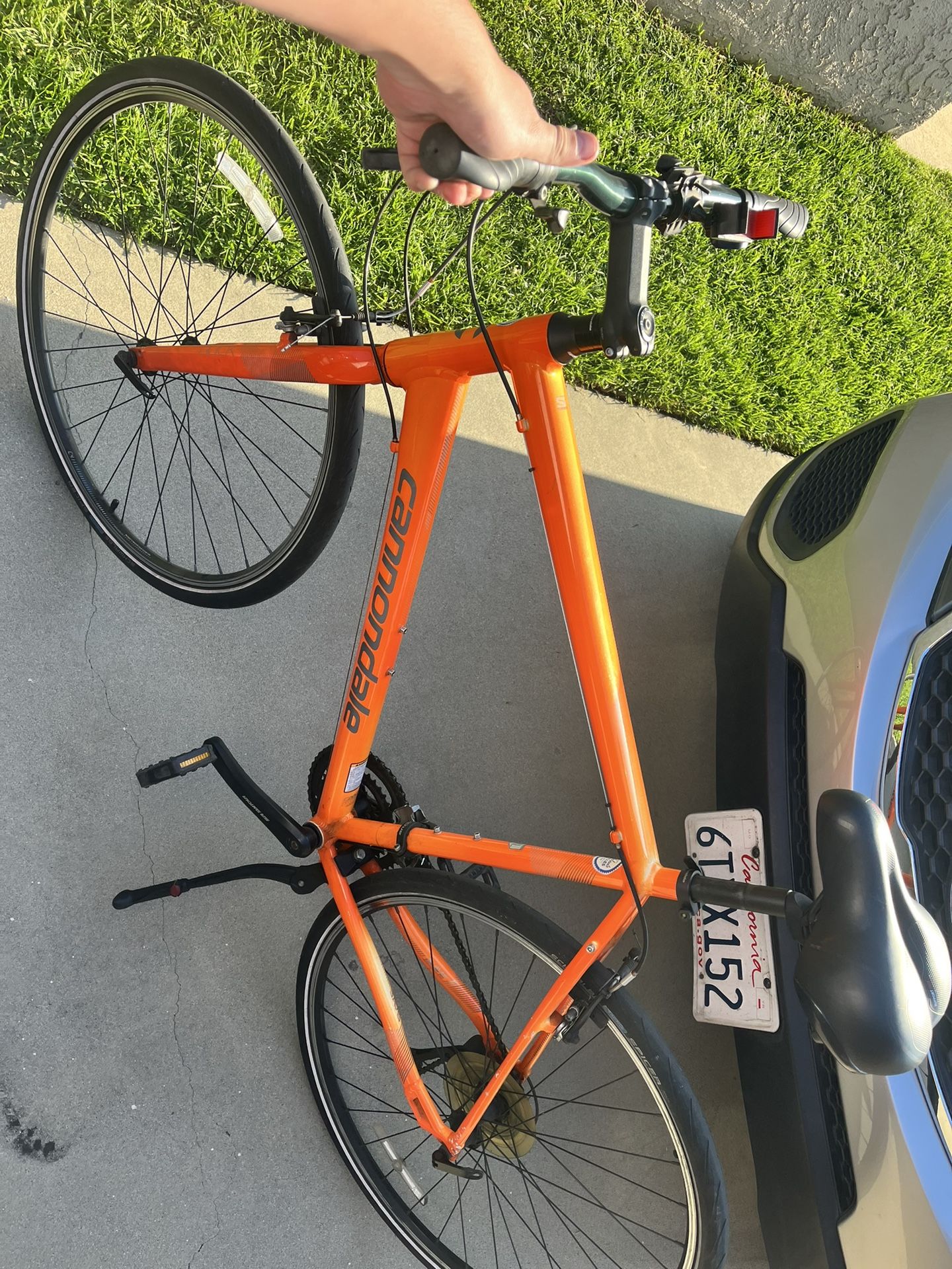 XL Cannondale Quick 6 Hybrid Bike