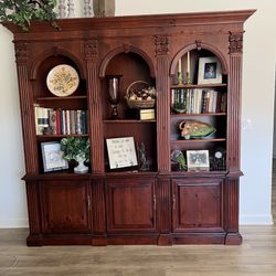 2pc Console W Hutch/Bookcase