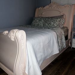 Princess Carved Queen Bed - Solid Wood - Vintage Pink