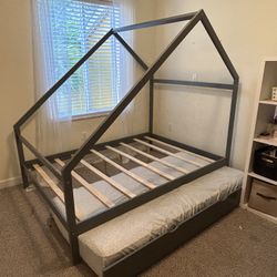 Trundle Bed