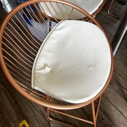 4 Bar Stool Chairs For $50