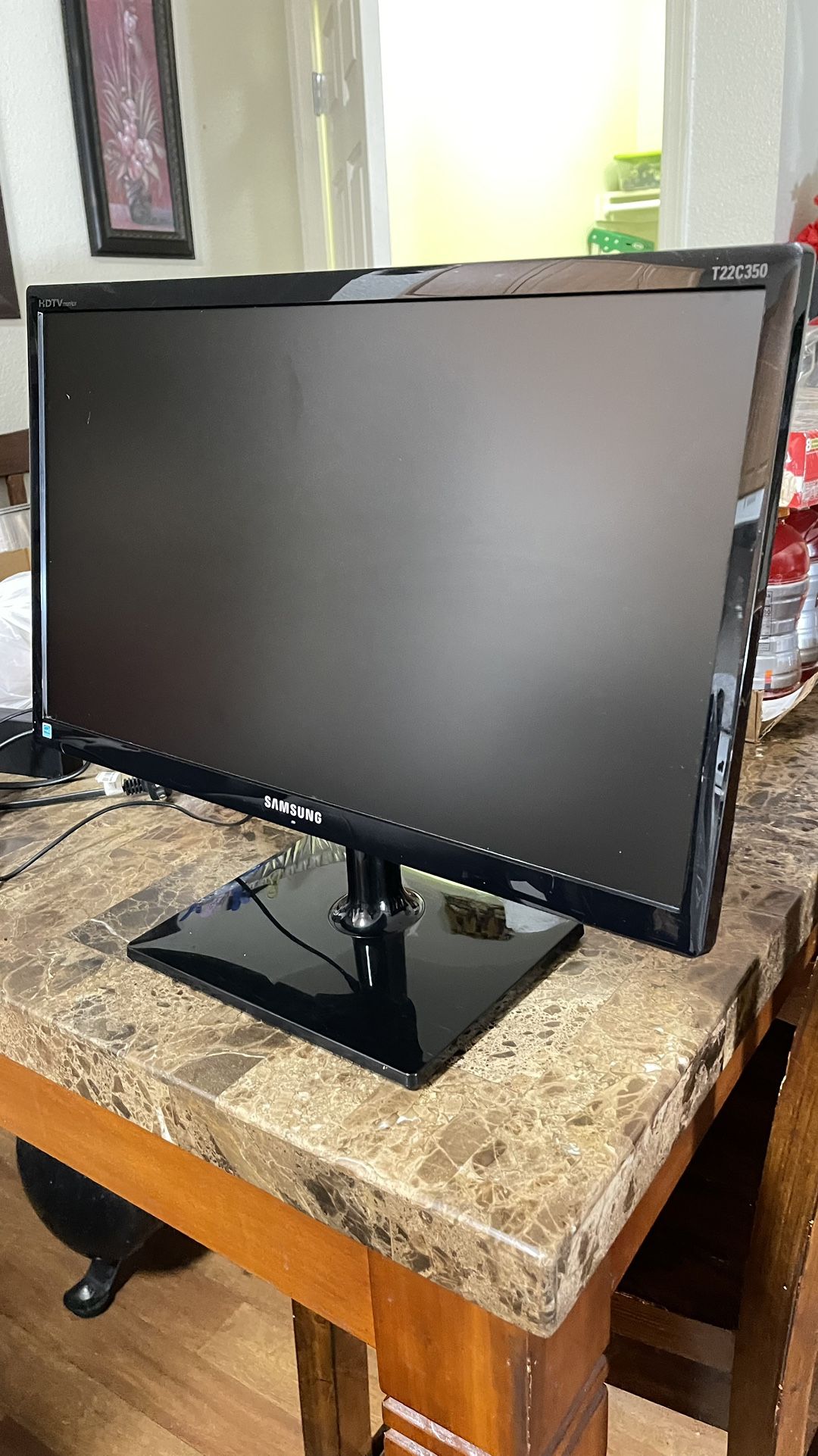 Samsung 22” TV and Monitor