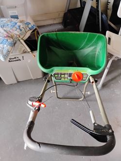 Fertilizer spreader deluxe