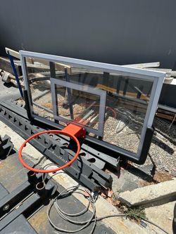 Basketball hoop