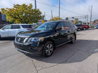 2017 Nissan Pathfinder