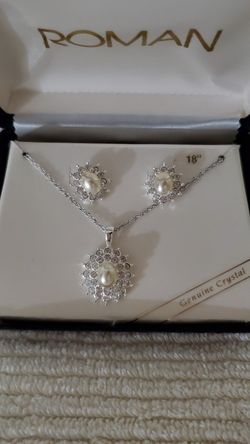 Necklace &earrings set