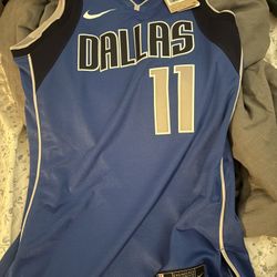 Kyrie Irving Jersey 