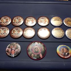 2004 Democratic Champagne Memerobelia 