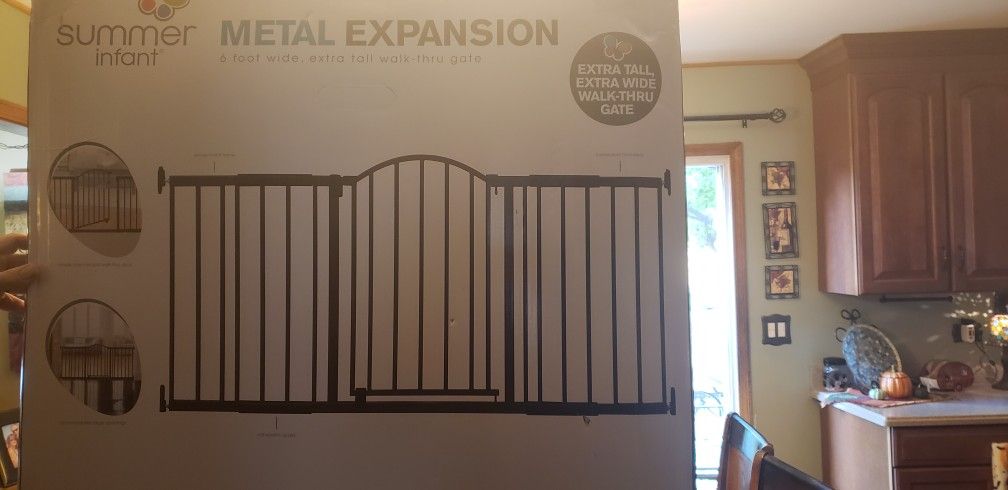 Heavy Duty Metal Expansion Walk Through Gate