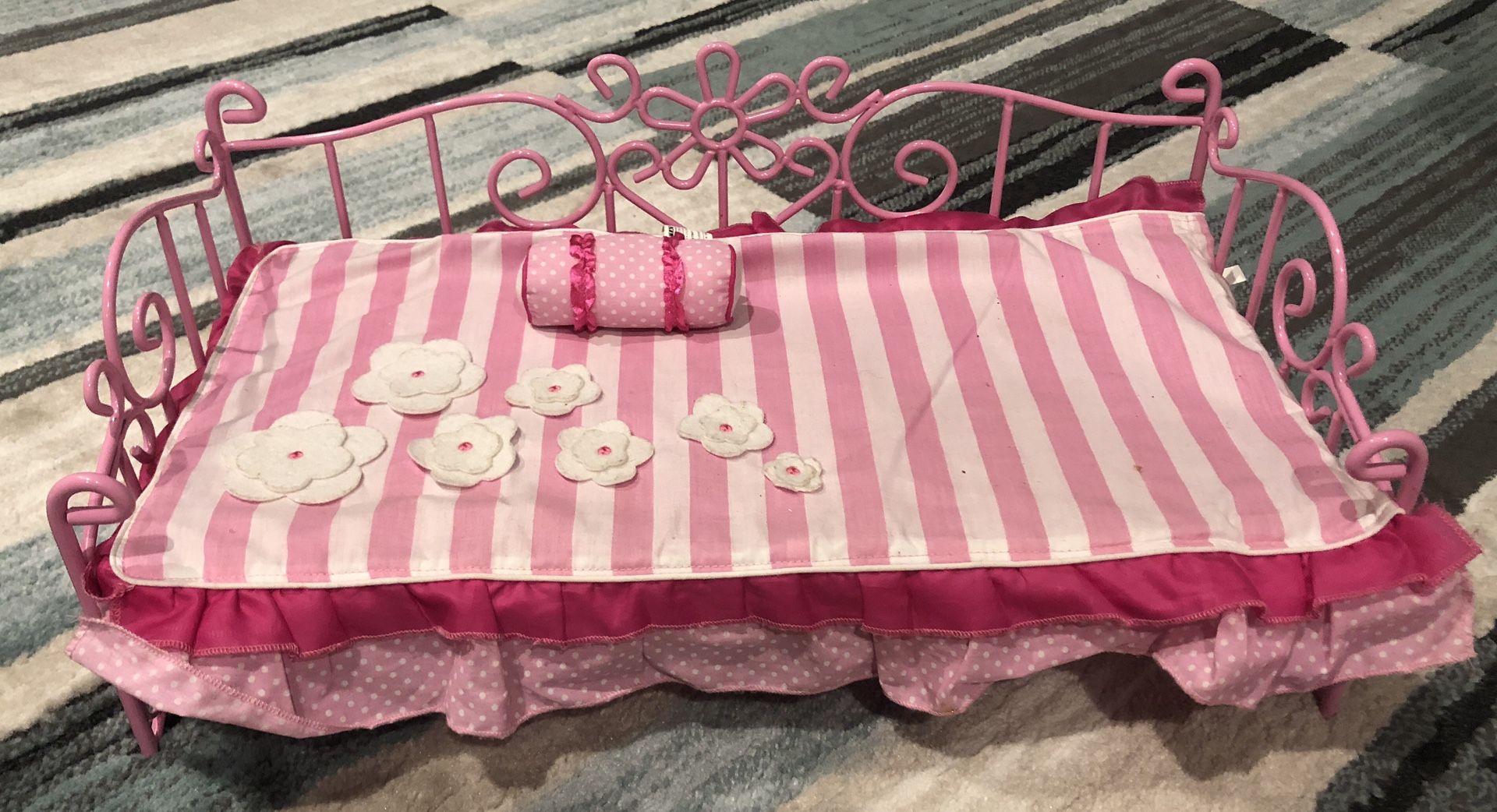 Pink Doll Bed (20.5inx10.5in)