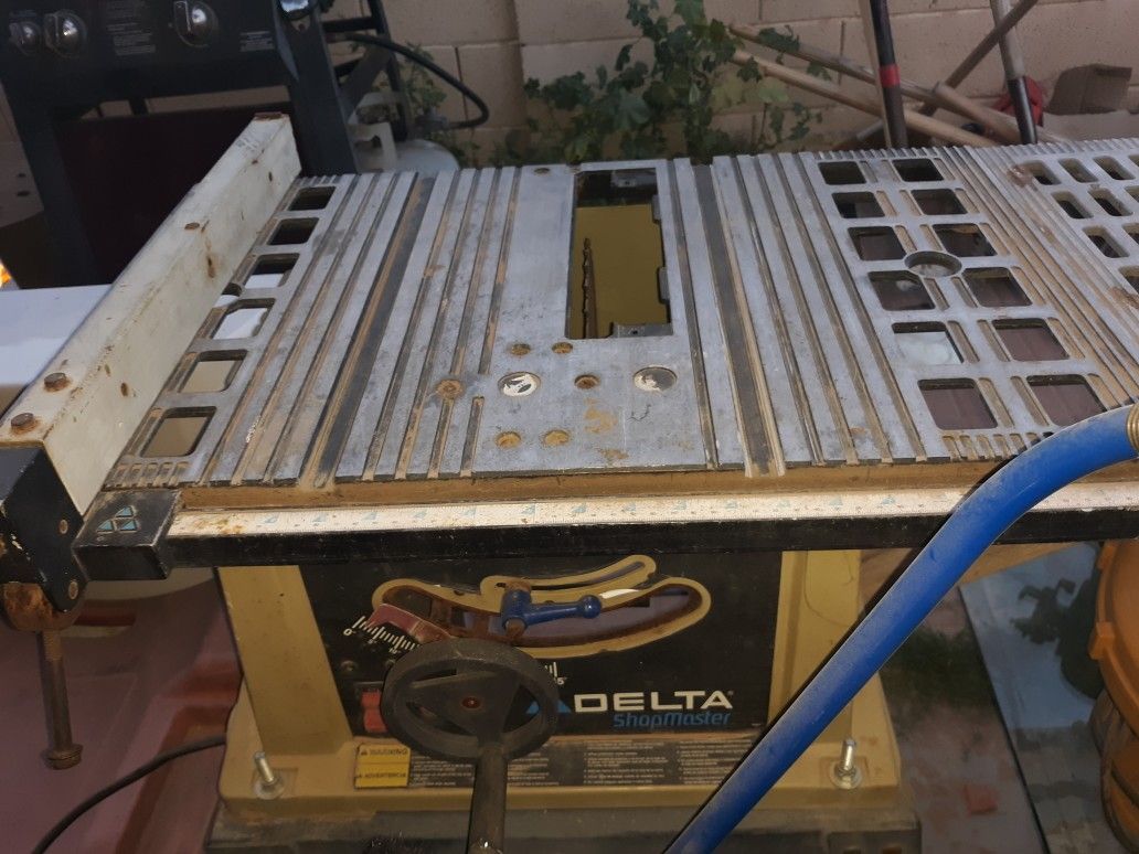 Delta table saw