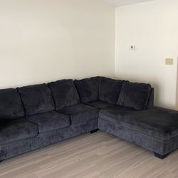 Sectional couch