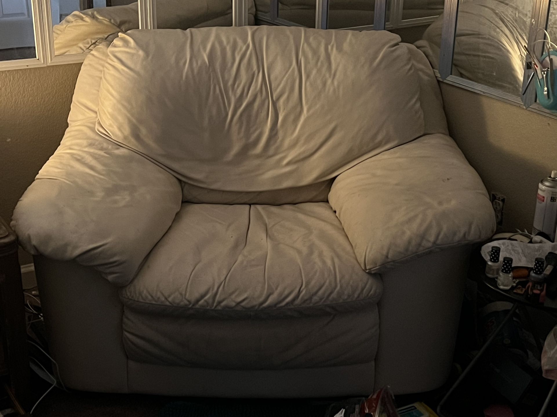 White Leather Chair 