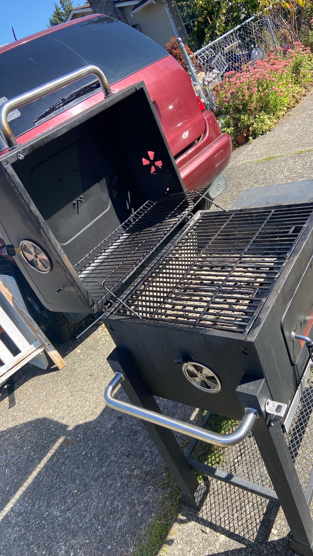 Expert Charcoal Grill Price 49. Pick Up. In E.  Side. Tacoma 