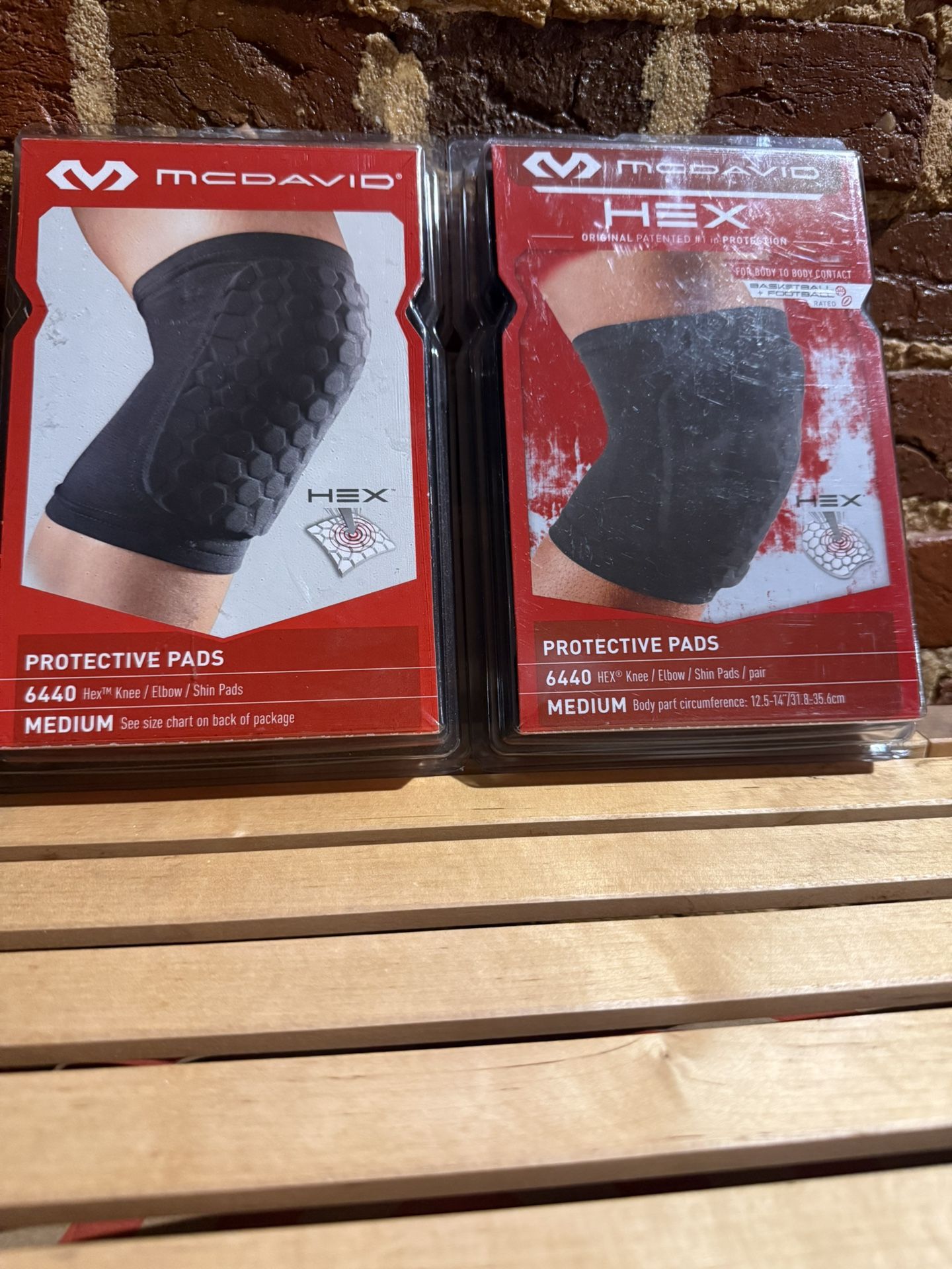 (2) McDavid Hex Knee Pads