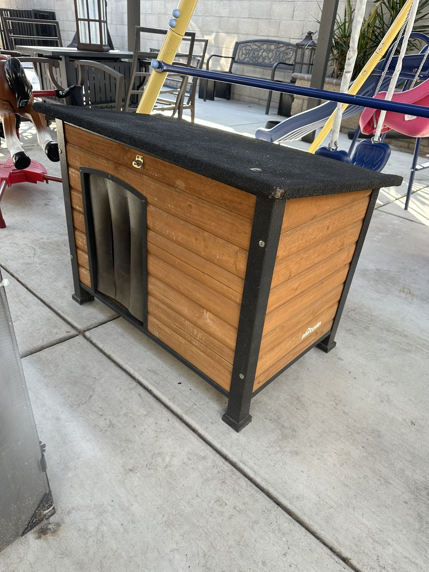 Dog house (medium Size Dog)