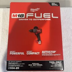 Milwaukee M18 FUEL 18V Lithium-Ion Brushless Cordless 1/2 in. Hammer Drill/Driver