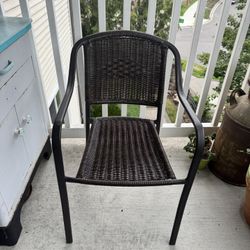 Table & Chairs