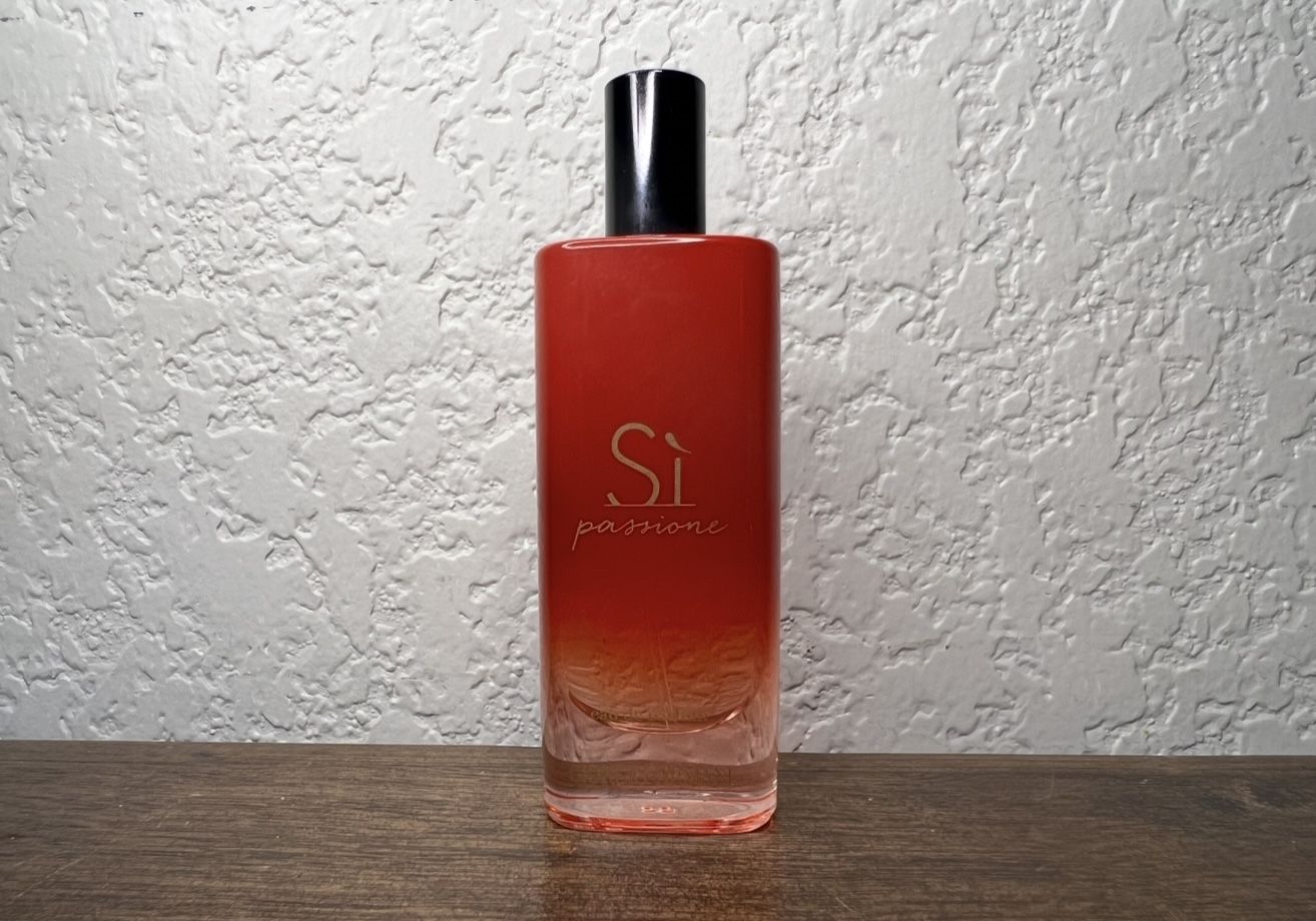 Giorgio Armani Passione Eau De Parfum .5 Fl. Oz Perfume