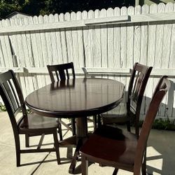 Table and 4 Chairs
