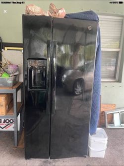 Ge refrigerator side by side