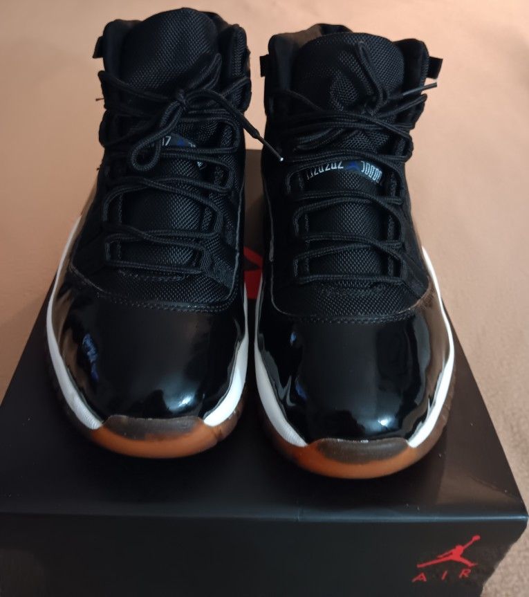 Nike Air Jordan Retro 11 "Space Jam" 2009 Royal Blue Jumpman/ Colorway