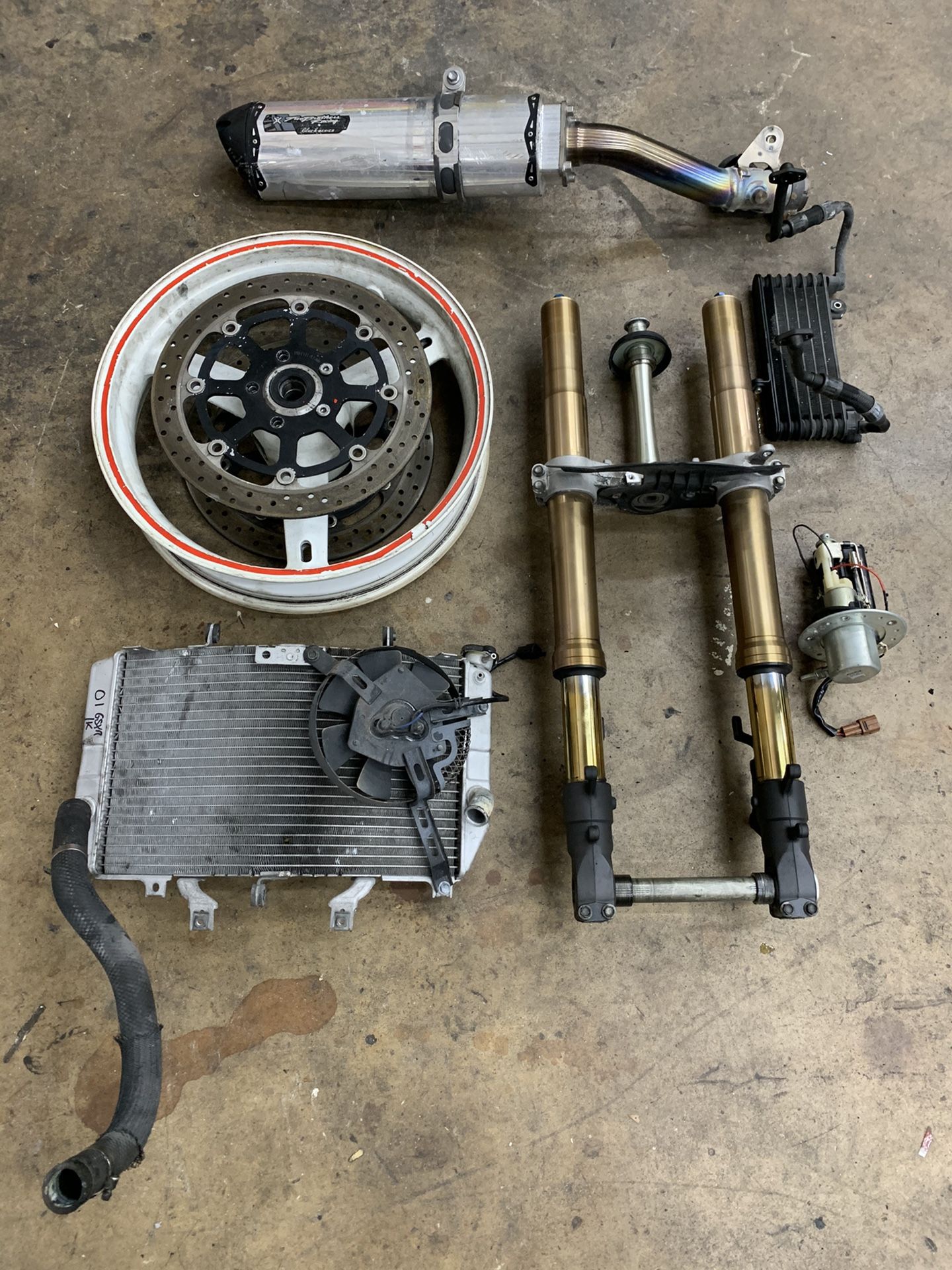 2001 2002 Suzuki GSXR 1000 Parts