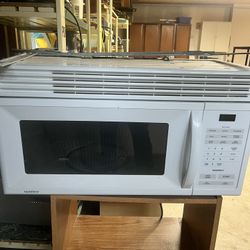 Goldstar Wall Microwave Oven 4 Cu Ft