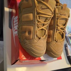 Sneaker