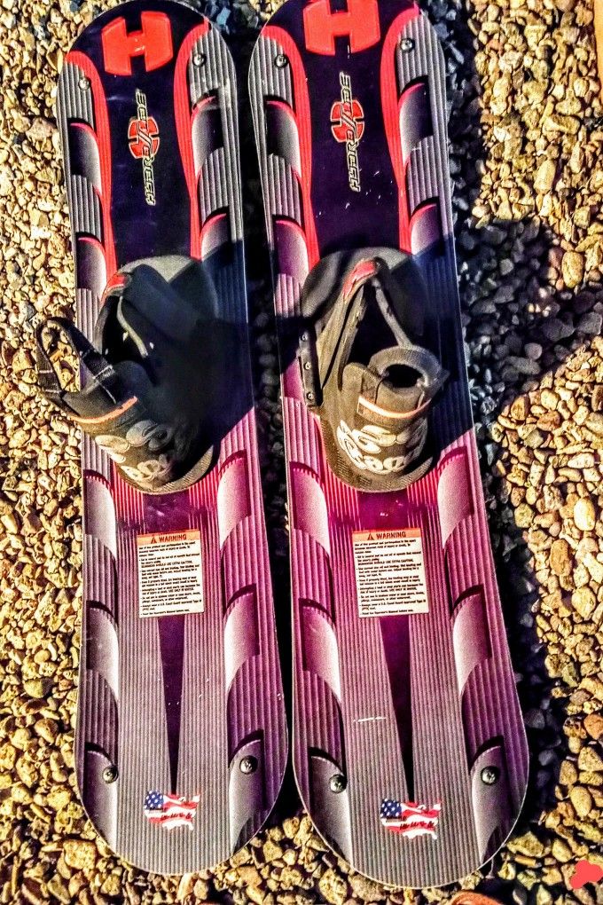 HYDROSLIDE HOPPERS WATERSKIS/WAKESKIS