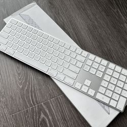 Apple Keyboard With Numeric Keypad